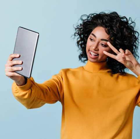Digitais influencers faturando seguindo estratégias eficientes